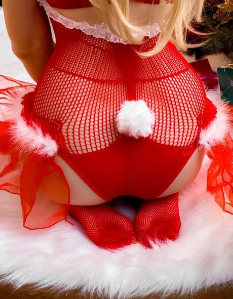 LilBrokenBlossom pornstar erotic img