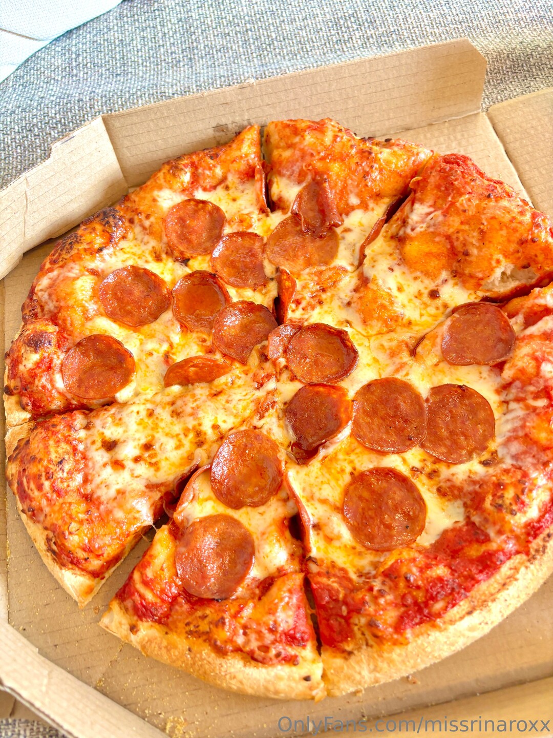 missrinaroxx adult model image