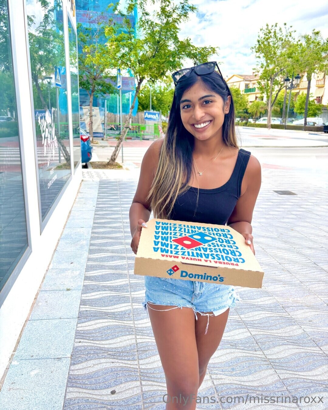 missrinaroxx nudes model images