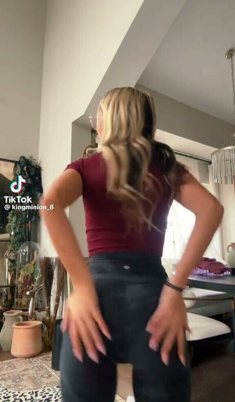 Ava Nucci model free image