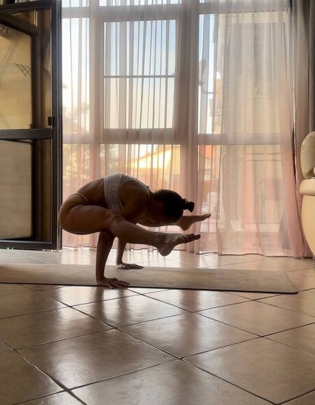 Eliz fit high quality star photos