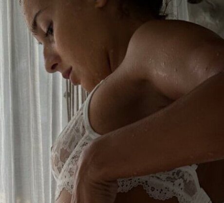 Eliz fit nice actress images