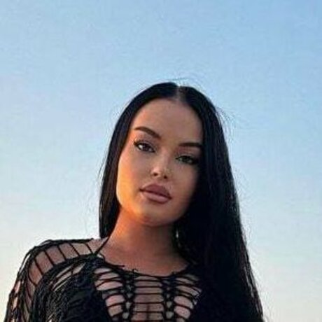 Emilia Emjeni hot actress picture