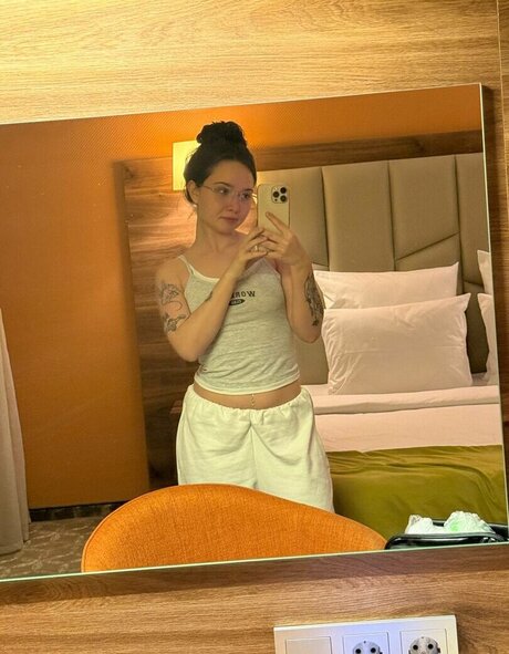 Enina24 star nude gallery