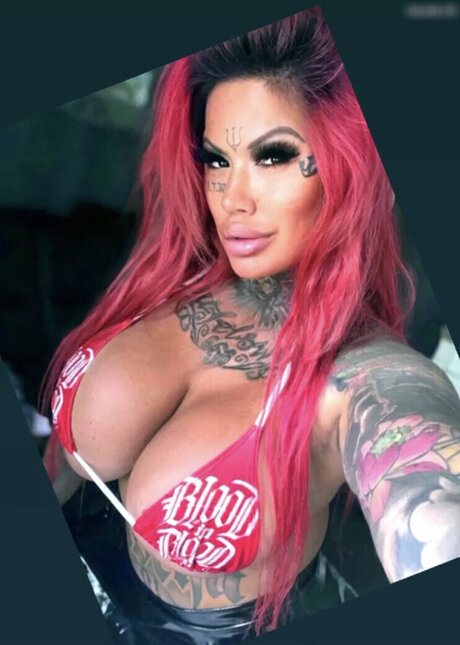 Catherine Teufelsweib star erotic pic