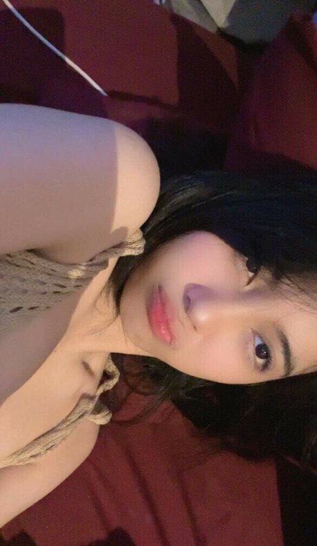 risaatjan xxx pornstar photo