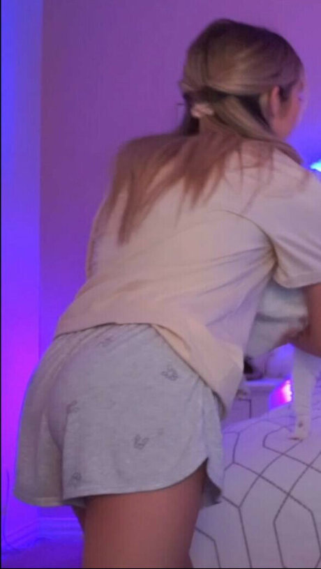 SommerSet model naked photos