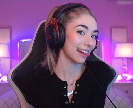 SommerSet porn model photo