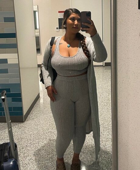 Megan Shaye model top images