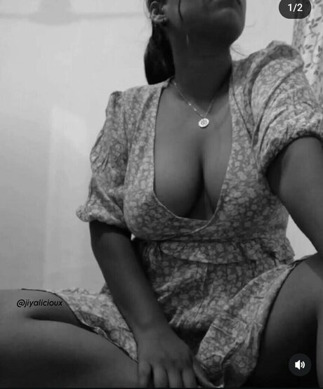 Jiyalicioux hot actress pics