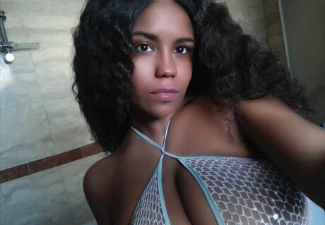 Mery Gatti nude actress photo