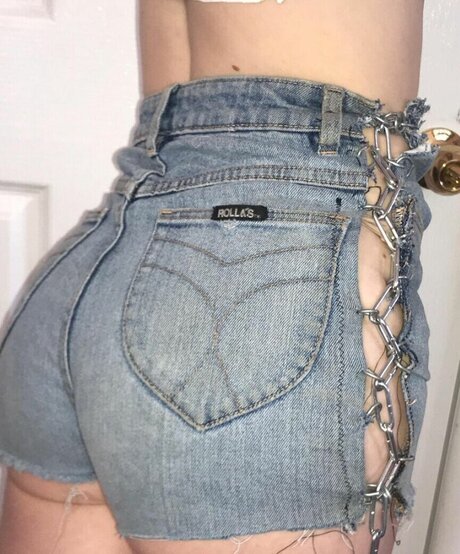 Amy Taylor adult model image