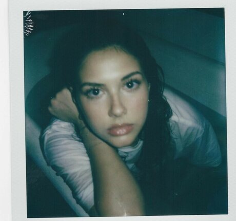 Kate Peytavin free model picture