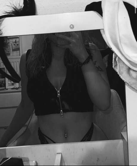 chubby nerd onlyfans hot sex images