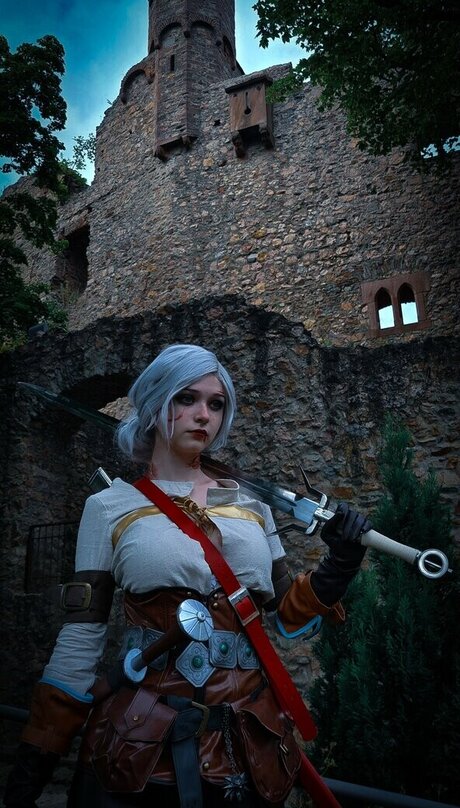 Finnya model exclusive image