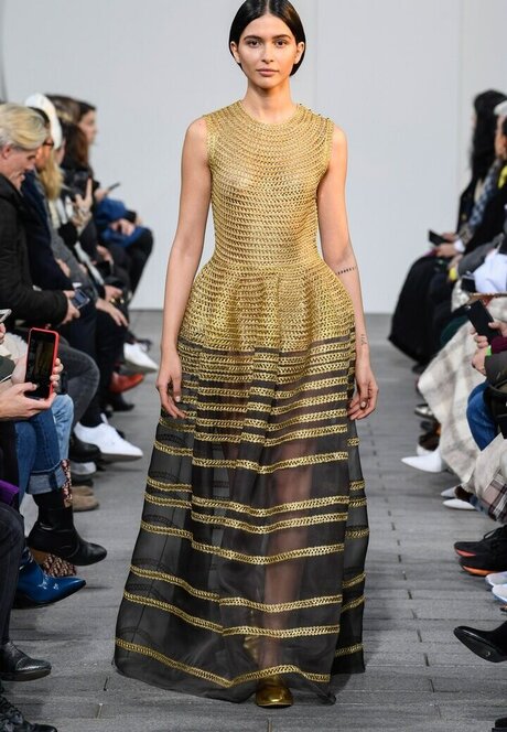 Azza Slimene perfect model photo