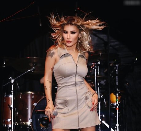 I rem Derici erotic pornstar pic