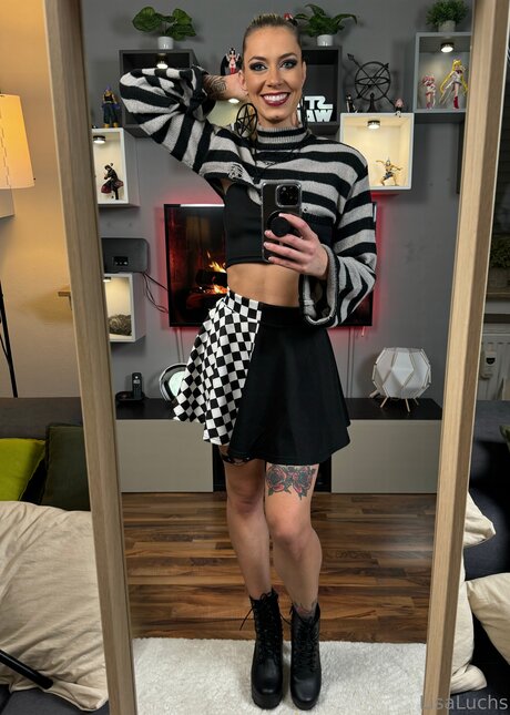 Lisa Luchs hot pornstar archive