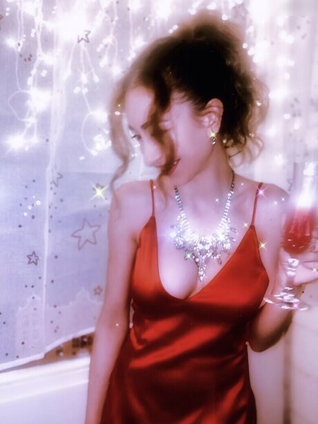 Amira Wirth nice star photos