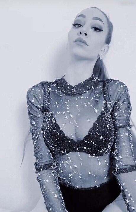 Amira Wirth model nudes pictures