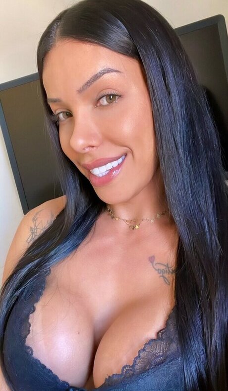 Natalia Avellar best actress img