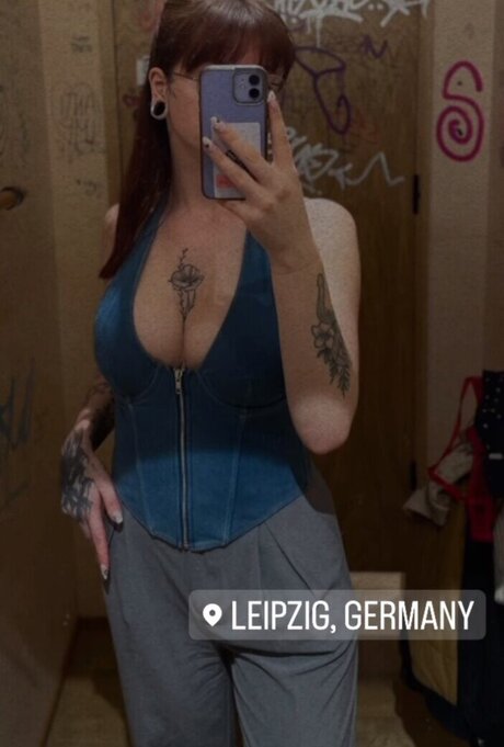 Kira Julie model free picture