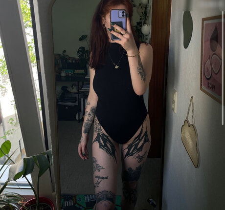 Kira Julie free pornstar pictures