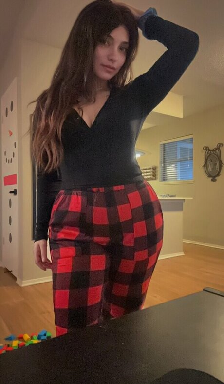 Trithequeen exclusive actress images