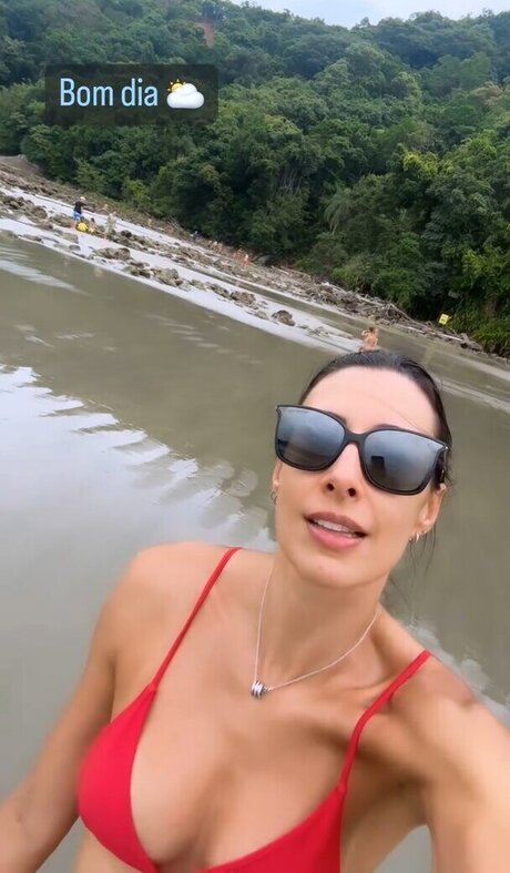 Sheilla Castro art model pics