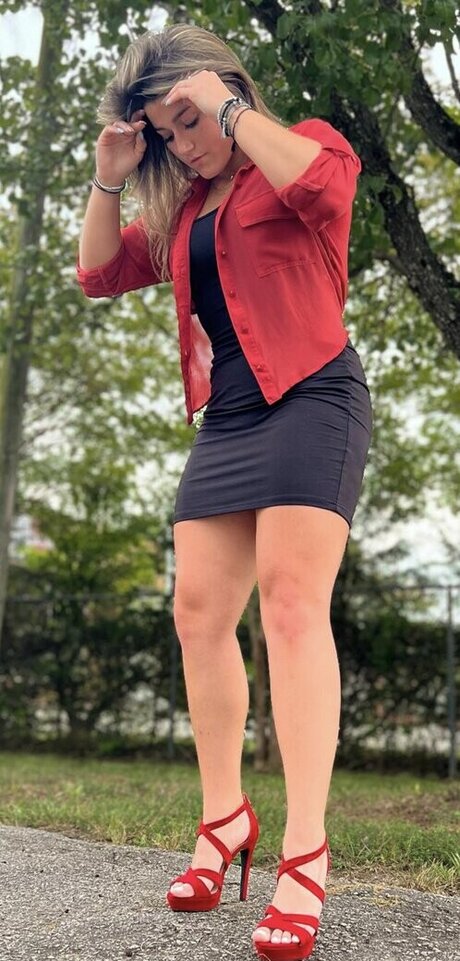 Short Mcnugget top star photo