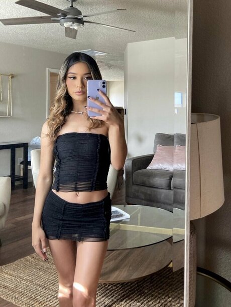 lilnatnat_ pornstar naked img