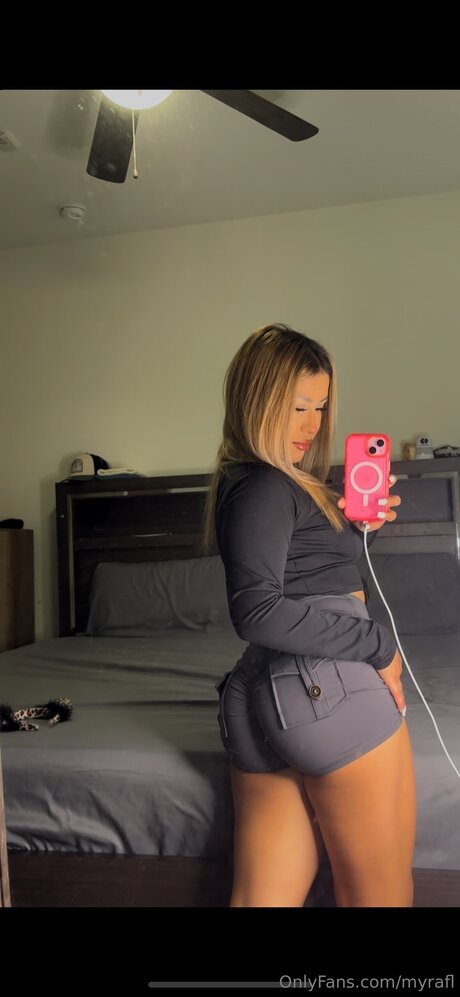 myrafl porn model picture