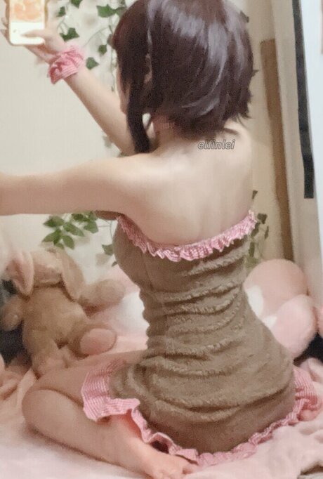 elfinlei model pretty photo