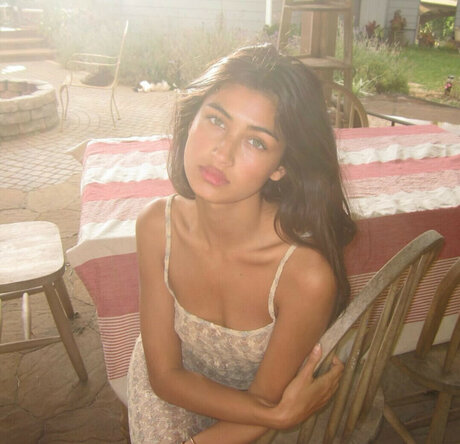 Meeya Dugied model high quality photos