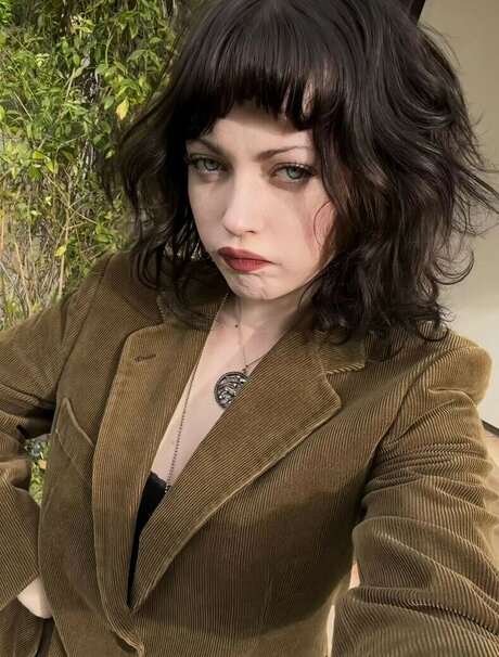 Violet Grohl star nudes image