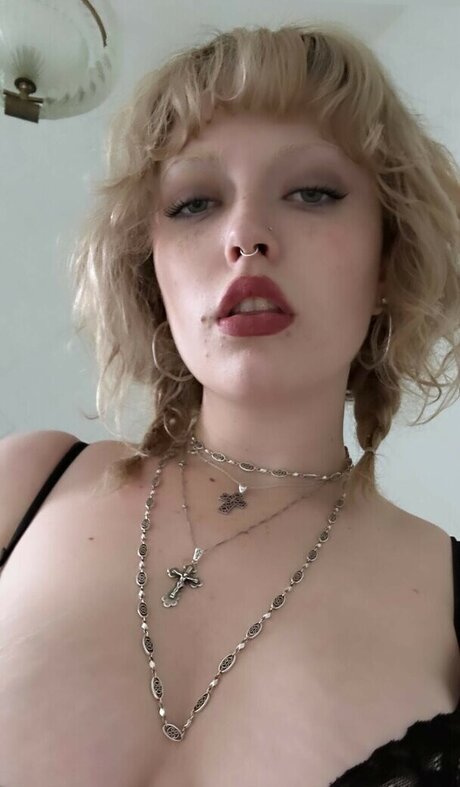 Violet Grohl pornographic star pics