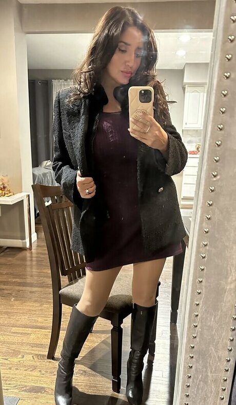 latinaseven7 nude actress photos