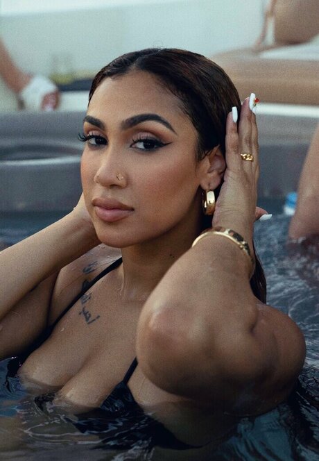 Queen Najia star exclusive images