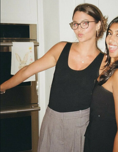 Anna Claire Howland annaclairehowland art actress images