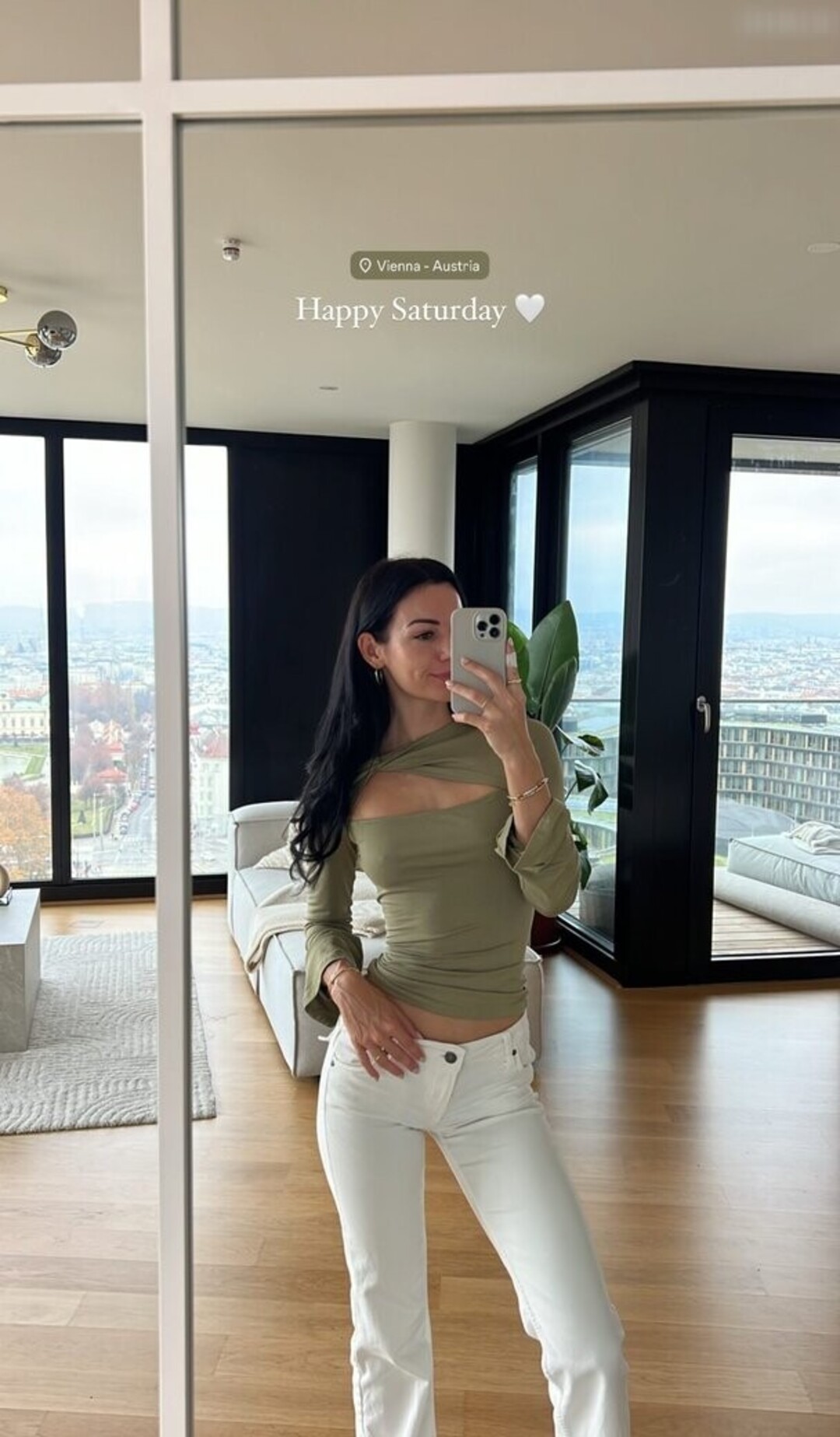 Gerid Rux pornographic actress picture