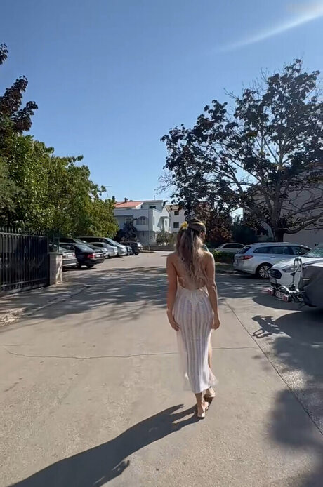 Almira Azemi adult star img