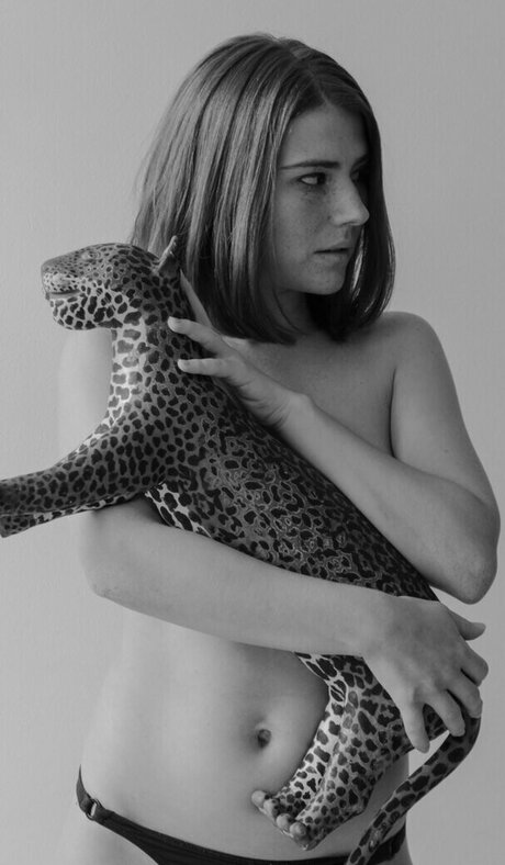 Mariah De Moraes model free image