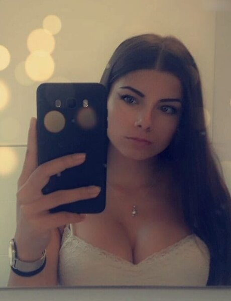 Luna0401 sex model archive