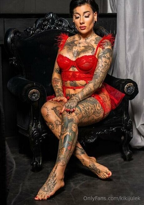 Kiki Julek star hd gallery