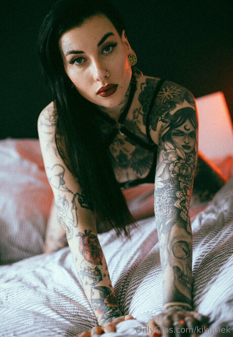 Kiki Julek pornstar beautiful galleries