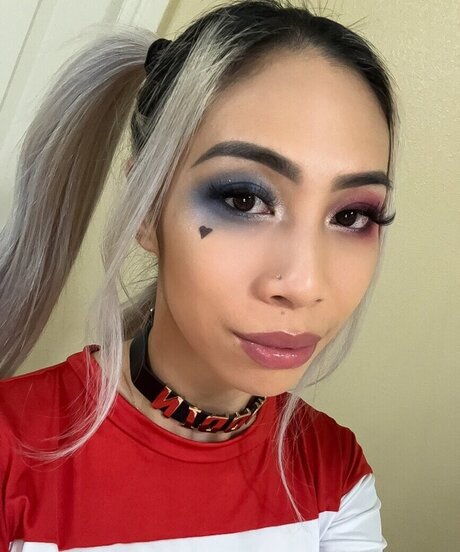 Nina Huang model images