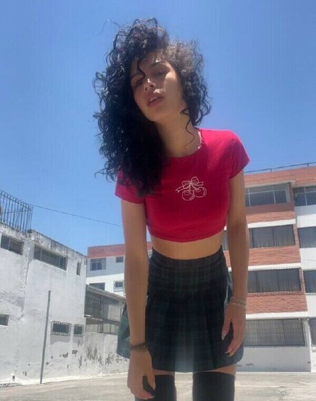 Cuttelittlebunny xxx model pic