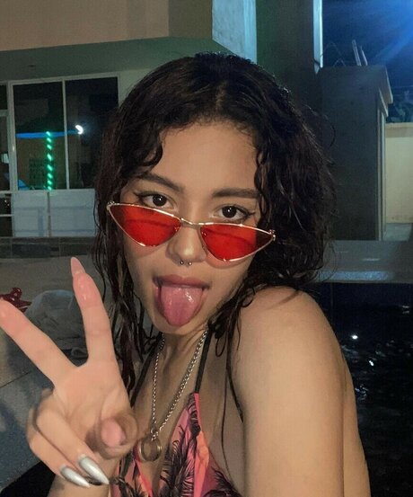 Cuttelittlebunny exclusive model galleries