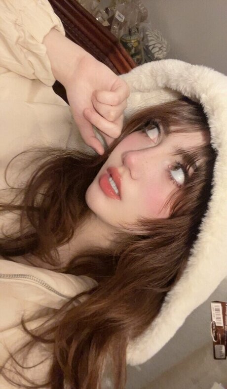 Lumineiia free model pics