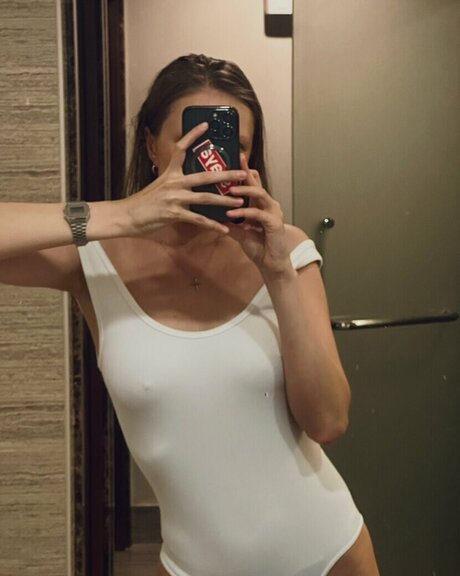 Yapishukino model nude pics